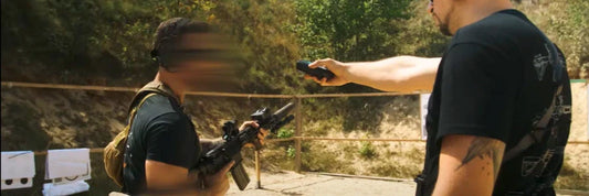 nstructores de Tercio Este durante un curso táctico con fuego real en Polonia